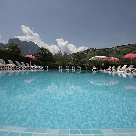 Hotel Villa Verde Torbole Sul Garda Екстериор снимка