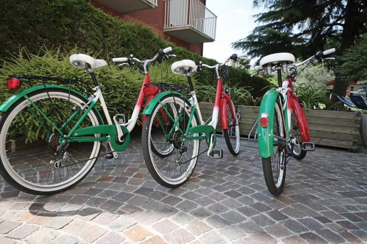 Hotel Villa Verde Torbole Sul Garda Екстериор снимка
