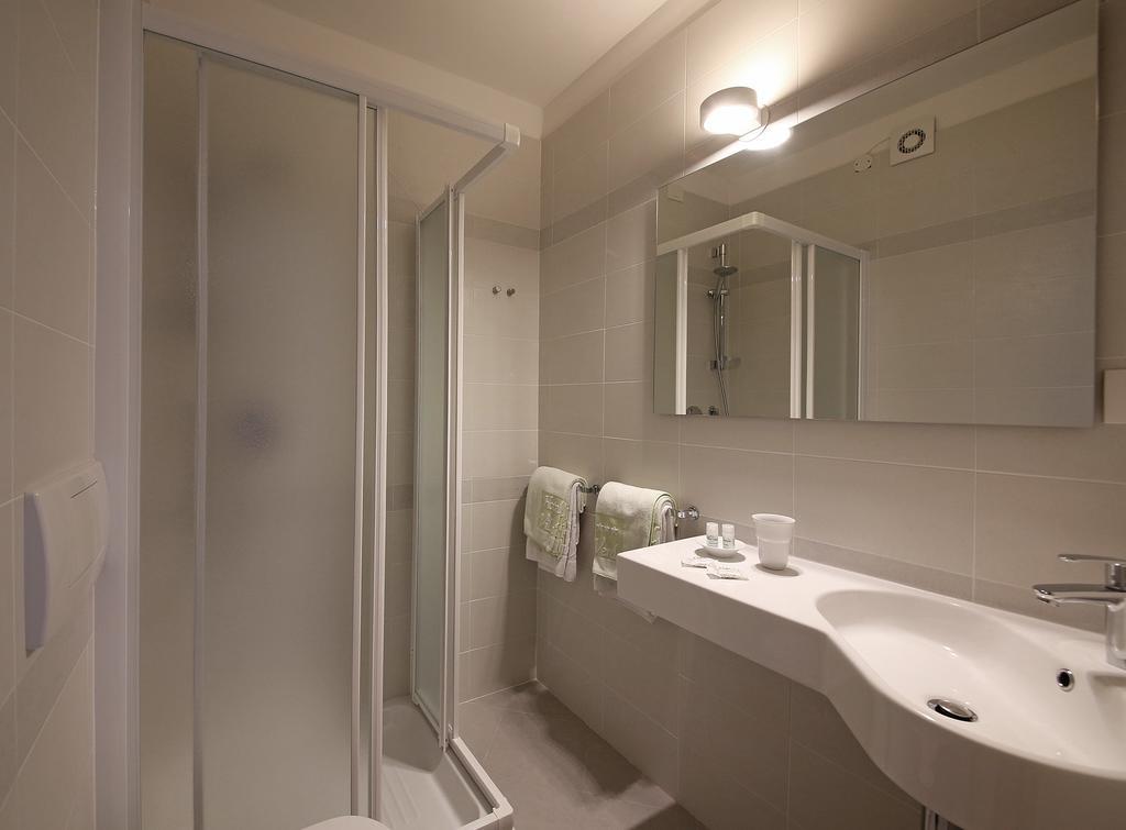 Hotel Villa Verde Torbole Sul Garda Екстериор снимка