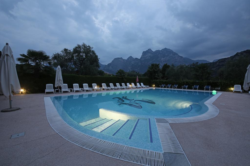 Hotel Villa Verde Torbole Sul Garda Екстериор снимка