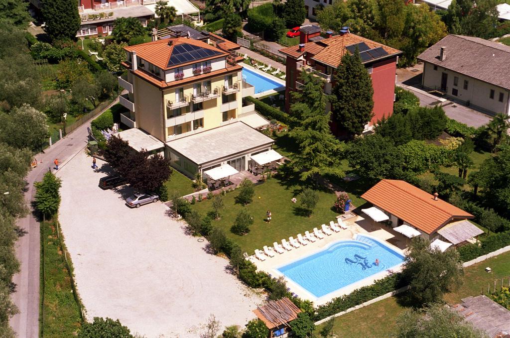 Hotel Villa Verde Torbole Sul Garda Екстериор снимка