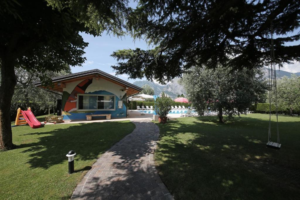 Hotel Villa Verde Torbole Sul Garda Екстериор снимка