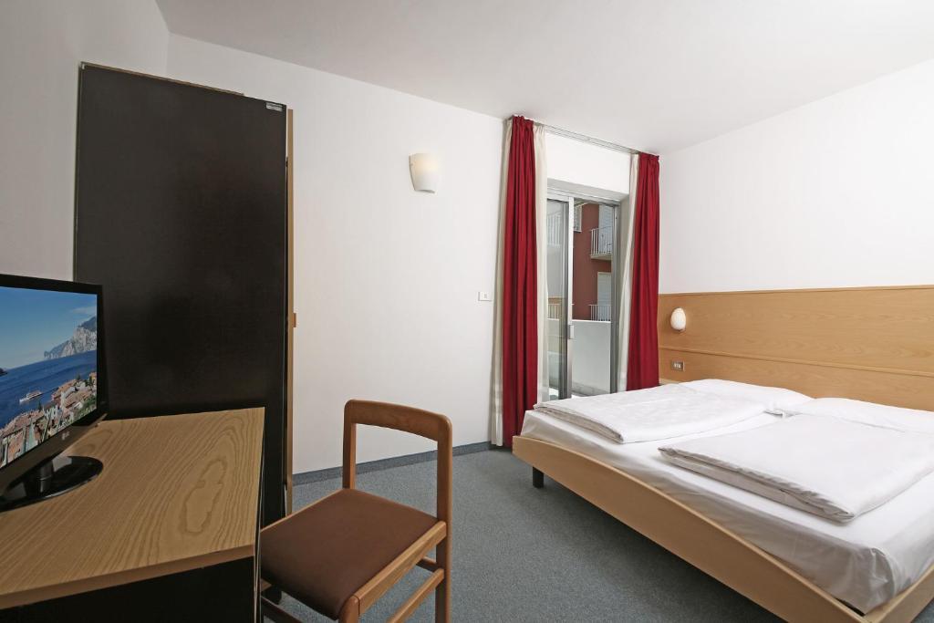 Hotel Villa Verde Torbole Sul Garda Стая снимка
